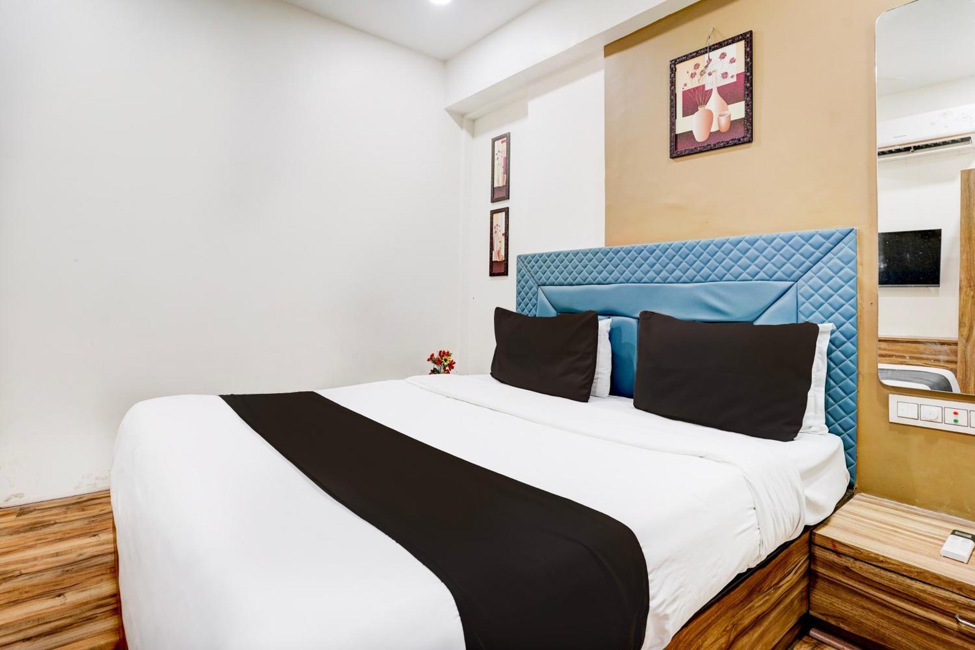 Super Collection O Vesu Surat Formerly Hotel Signature Екстериор снимка